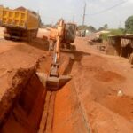 RÉALISATION DE CANIVEAUX OUVERTS EN PLEINE AGGLOMÉRATION À TOUCOUNTOUNA : L’équipe communale adresse une seconde doléance à l’entreprise SOROUBAT